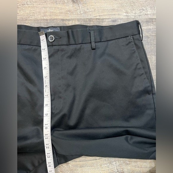 Dockers Signature Khaki Classic Fit Black Pants Size 40X30 - Picture 9 of 10